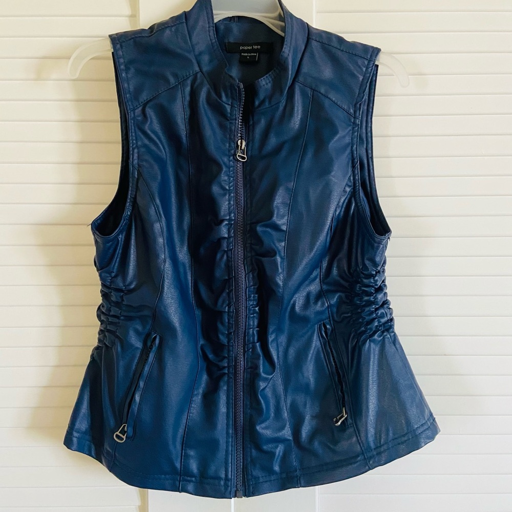 Faux letter vest - navy blue - size L - feels like real leather